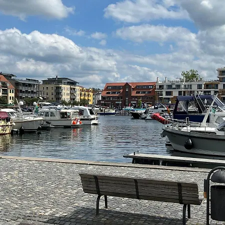Cityapartments Am Hafen Waren  Exterior photo